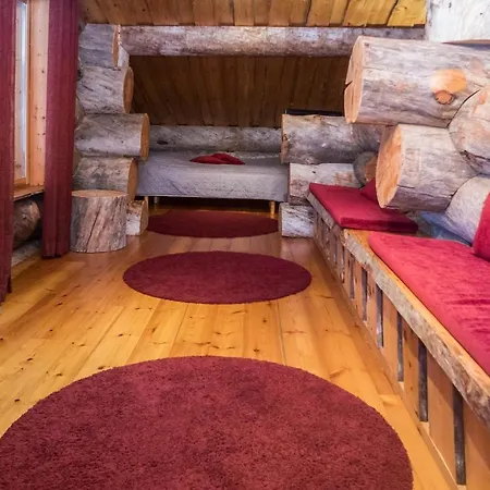 Ferienhaus Spectacular Rural Log House With 2 Saunas Next To A Beautiful *