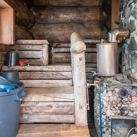 Spectacular Rural Log House With 2 Saunas Next To A Beautiful 库萨莫