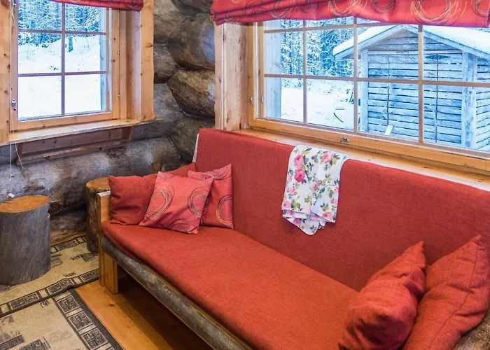 Spectacular Rural Log House With 2 Saunas Next To A Beautiful 库萨莫